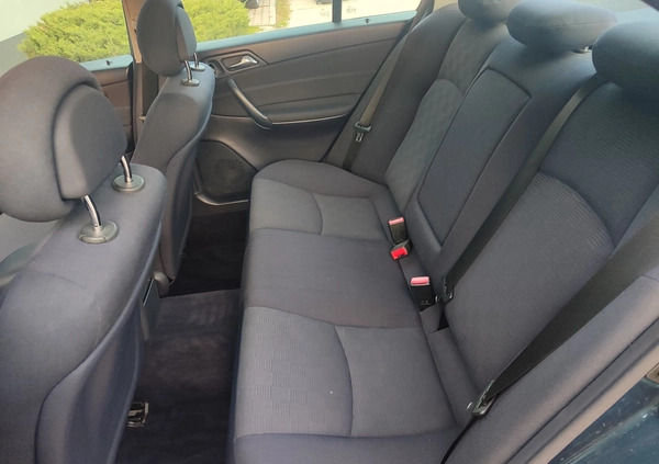 Mercedes-Benz Klasa C cena 18200 przebieg: 238177, rok produkcji 2004 z Starachowice małe 191